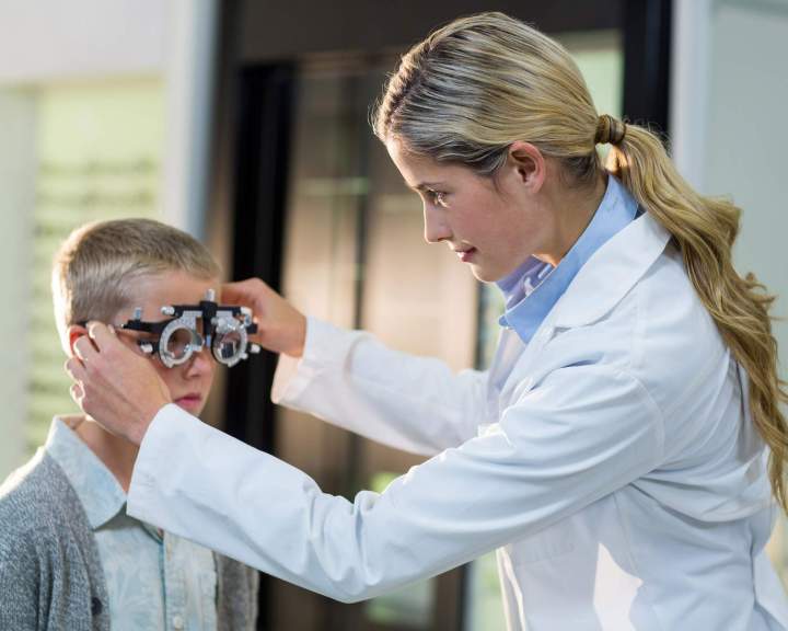 Prise de mesure lunettes Clermont-Ferrand